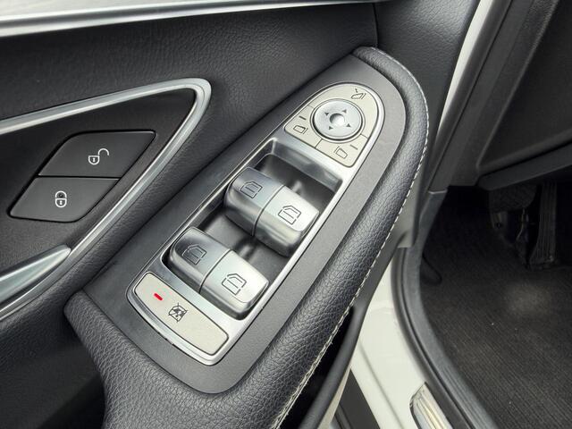 Mercedes-Benz GLC-KLASSE 250 4MATIC |Pano|Trekhaak|Distronic| | Pano | Trekhaak |