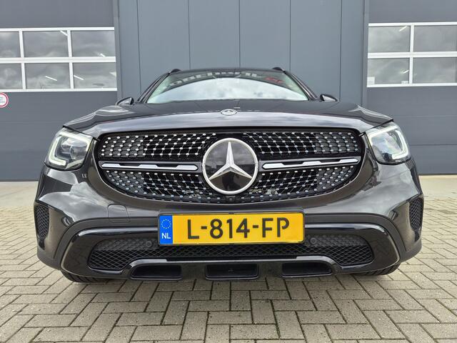 Mercedes-Benz GLC-KLASSE 300e 4MATIC AMG,PANO,LED,360 CAMERA,20INCH,SFEERVERLICHTING,ENZ