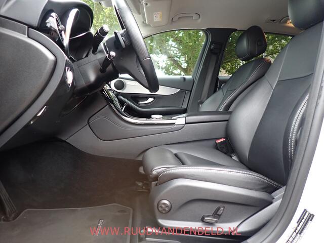 Mercedes-Benz GLC-KLASSE 250 4MATIC LUCHTVERING / TREKHAAK / CAMERA / ACC