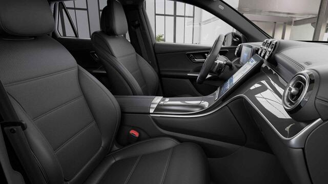 Mercedes-Benz GLC-KLASSE 300e 4MATIC AMG Line | Night | Panoramadak | Headup | Trekhaak | Stoelventilatie | Burmester | Memory |