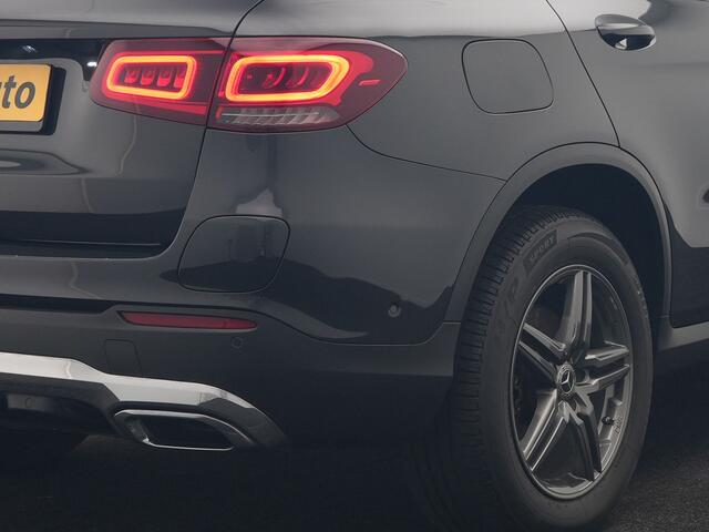 Mercedes-Benz GLC-KLASSE 300e 4MATIC PHEV 320pk Dealer O.H | Panodak | Sportstoelen Verwarmd | Sfeerverlichting | Cruise Control | Blis | Apple Carplay | Navigatie | 18"L.M | Plug In Hybrid