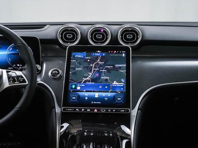 Mercedes-Benz GLC-KLASSE 300e 4MATIC Business Line | Panoramadak | Distronic Rijassistentie pakket | Trekhaak | Memorypakket