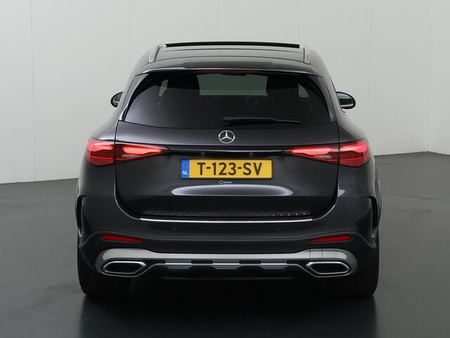 Mercedes-Benz GLC-KLASSE 400e 4MATIC AMG Line | Luchtvering | Trekhaak | Leder | Panoramadak | Head Up display | 360 graden camera | Sfeerverlichting |