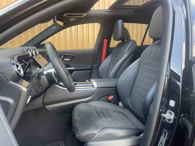 Mercedes-Benz GLC-KLASSE 220d 4MATIC AMG Line | 360 Camera | Panoramadak | Sfeerverlichting | Digital Light | Zwenkhaak | Burmester | Apple Carplay | Keyless |