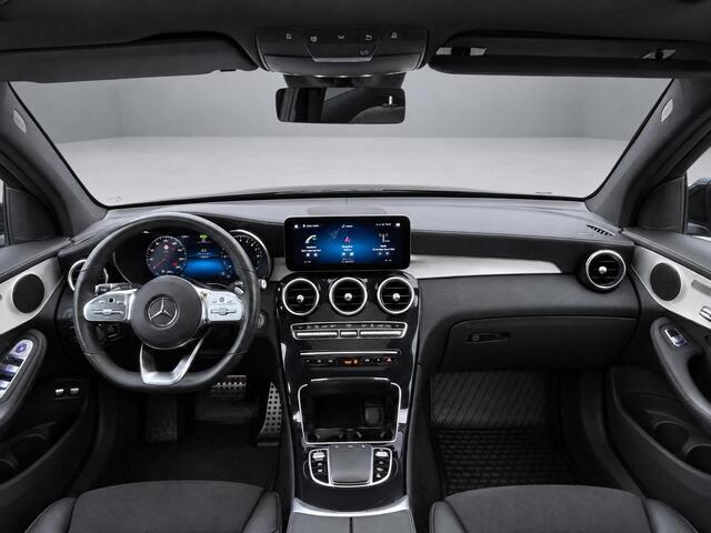 Mercedes-Benz GLC-KLASSE 300e 4MATIC AMG | Trekhaak | Panoramadak