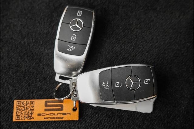 Mercedes-Benz GLC-KLASSE 300e 4M AMG 360° Distronic Plus Pano Elek Trekhaak