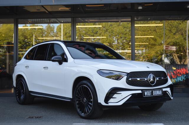 Mercedes-Benz GLC-KLASSE 300e 4MATIC AMG Led Leder Panorama Memory Luchtvering Burmester Head-Up Trekhaak Pdc