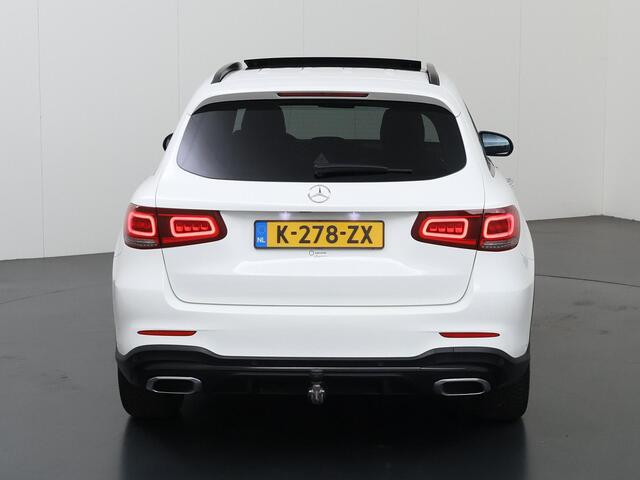 Mercedes-Benz GLC-KLASSE 200 4MATIC Business Solution AMG | Panoramadak | Trekhaak | Grootlicht assistent | Leder | Sfeerverlichting | Night | 360 graden camera |