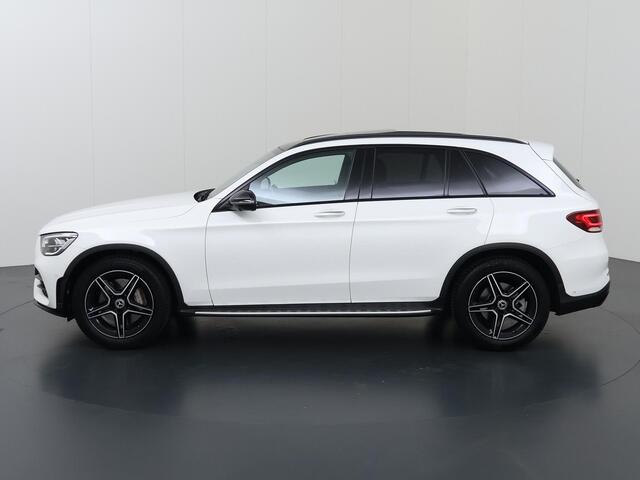 Mercedes-Benz GLC-KLASSE 200 4MATIC Business Solution AMG | Panoramadak | Trekhaak | Grootlicht assistent | Leder | Sfeerverlichting | Night | 360 graden camera |