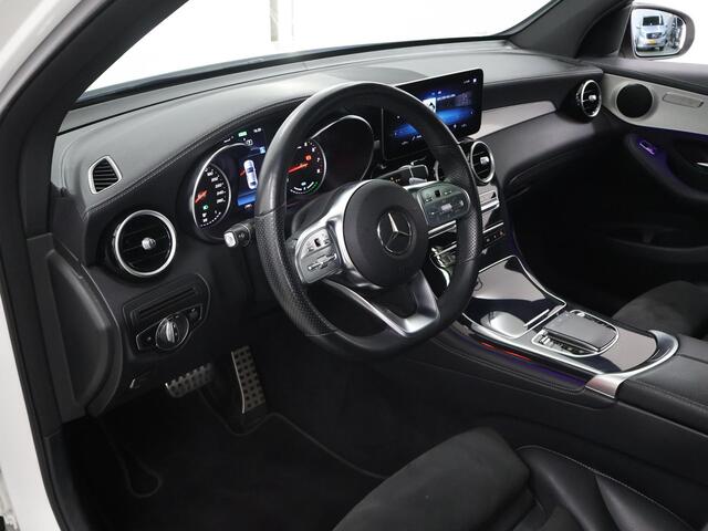 Mercedes-Benz GLC-KLASSE 200 4MATIC Business Solution AMG | Panoramadak | Trekhaak | Grootlicht assistent | Leder | Sfeerverlichting | Night | 360 graden camera |