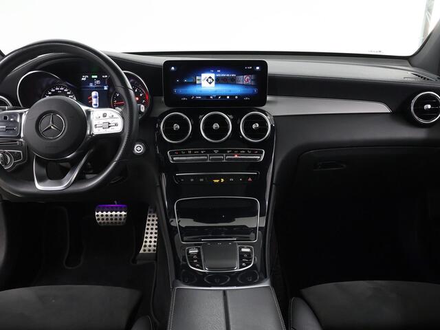 Mercedes-Benz GLC-KLASSE 200 4MATIC Business Solution AMG | Panoramadak | Trekhaak | Grootlicht assistent | Leder | Sfeerverlichting | Night | 360 graden camera |
