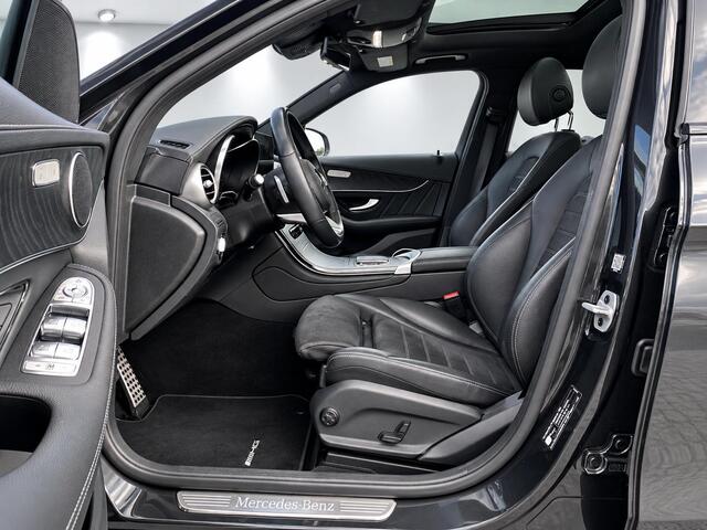 Mercedes-Benz GLC-KLASSE 300e 4MATIC AMG Panodak Trekhaak Camera Nightpakket Adaptivecruise Android/AppleCarplay