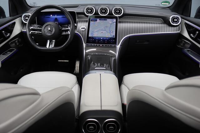 Mercedes-Benz GLC-KLASSE 400e 4MATIC AMG Line | Panoramadak | Trekhaak | Memory | Burmester | Surround Camera | Keyless Go | Digital Light | Verwarmd Stuurwiel | HUD |