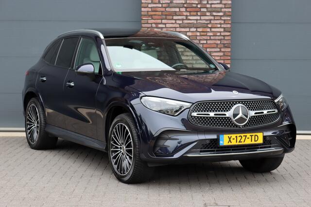 Mercedes-Benz GLC-KLASSE 400e 4MATIC AMG Line | Panoramadak | Trekhaak | Memory | Burmester | Surround Camera | Keyless Go | Digital Light | Verwarmd Stuurwiel | HUD |