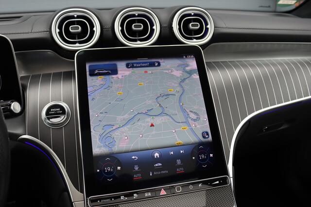 Mercedes-Benz GLC-KLASSE 400e 4MATIC AMG Line | Panoramadak | Trekhaak | Memory | Burmester | Surround Camera | Keyless Go | Digital Light | Verwarmd Stuurwiel | HUD |