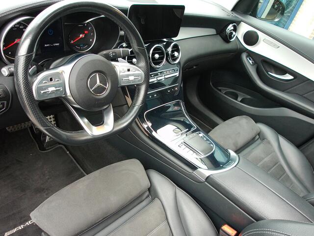 Mercedes-Benz GLC-KLASSE 300e 4MATIC Business Solution AMG, Schuifdak / Trekhaak / Sfeerverlichting / Camera / 20' LMV