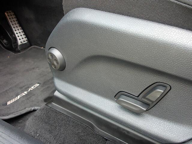 Mercedes-Benz GLC-KLASSE 300e 4MATIC Business Solution AMG, Schuifdak / Trekhaak / Sfeerverlichting / Camera / 20' LMV