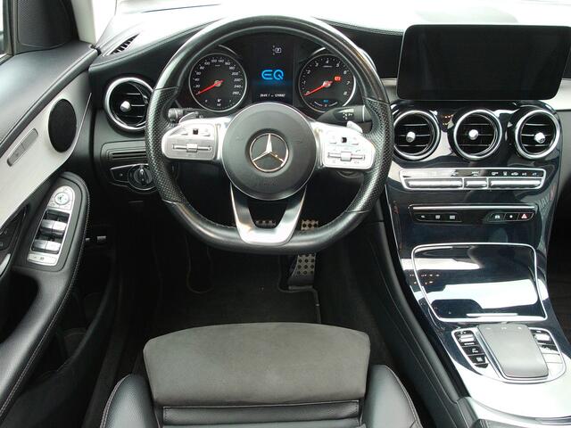 Mercedes-Benz GLC-KLASSE 300e 4MATIC Business Solution AMG, Schuifdak / Trekhaak / Sfeerverlichting / Camera / 20' LMV