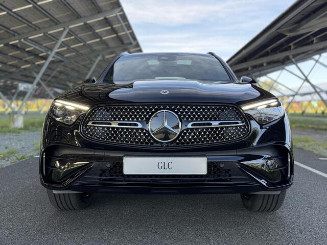 Mercedes-Benz GLC-KLASSE 300e 4MATIC Business Solution AMG | Night | Panoramadak | Memory stoelen | Digital light | Sfeerverlichting | Apple carplay |
