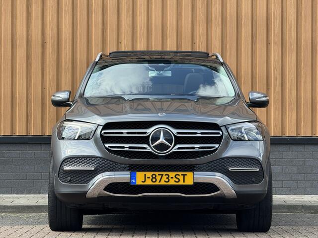 Mercedes-Benz GLE-KLASSE 450 4MATIC Premium Plus | Panoramadak | Apple Carplay | Android Auto | Lane Assist | Elektrische Geheugen Stoelen | Sfeerverlichting | Dodehoeksensor | 21" Lichtmetaal |