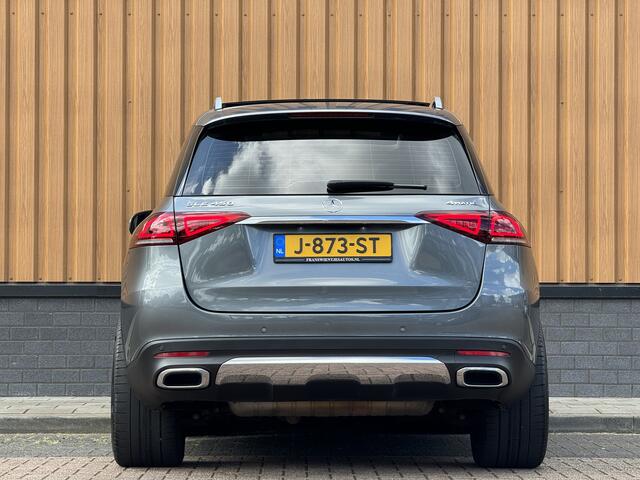 Mercedes-Benz GLE-KLASSE 450 4MATIC Premium Plus | Panoramadak | Apple Carplay | Android Auto | Lane Assist | Elektrische Geheugen Stoelen | Sfeerverlichting | Dodehoeksensor | 21" Lichtmetaal |