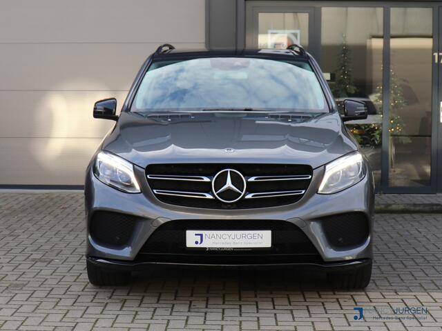Mercedes-Benz GLE-KLASSE 400 4MATIC AMG | Sport Ed. | Achteruitrij Camera | Airmatic DC | Apple Car Play | Comand | Night Pakket | Volleder | LED | Panorama Schuif/Kanteldak | Trekhaak | Volledig Dealeronderhouden | 1e Eigenaar