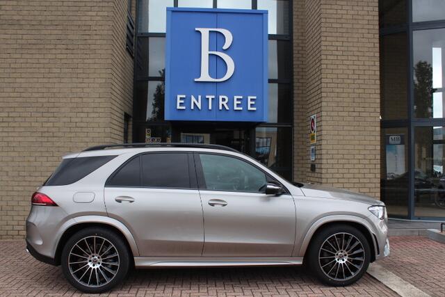 Mercedes-Benz GLE-KLASSE 350e Hybrid Benzine 4 Matic AMG STYLING-PANORAMADAK-TREKHAAK-CAMERA-SFEER-COMPLEET