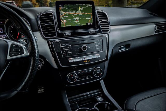 Mercedes-Benz GLE-KLASSE 500 e 4MATIC AMG Line Panorama Airmatic Harman Kardon 360 Camera