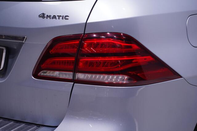 Mercedes-Benz GLE-KLASSE 350d 4 Matic Grijs Kenteken 2-Zits Navi, Camera Trekhaak Wegklapbaar 3.500 kg, Leder Zwart, LED Koplampen