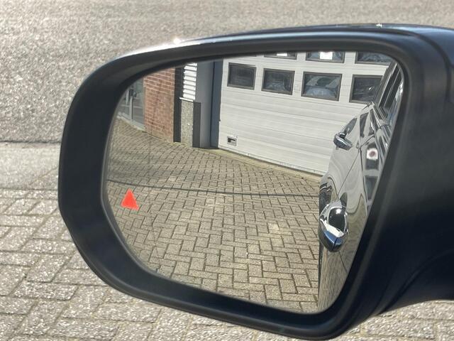 Mercedes-Benz GLE-KLASSE 350 e 4MATIC AMG Line 22''/Luchtvering/Dodehoek/Adaptieve cruise/Burmester/Multibeam LED/Panoramadak/Trekhaak/Camera/Apple Carplay & Android Auto/Sfeerverlichting