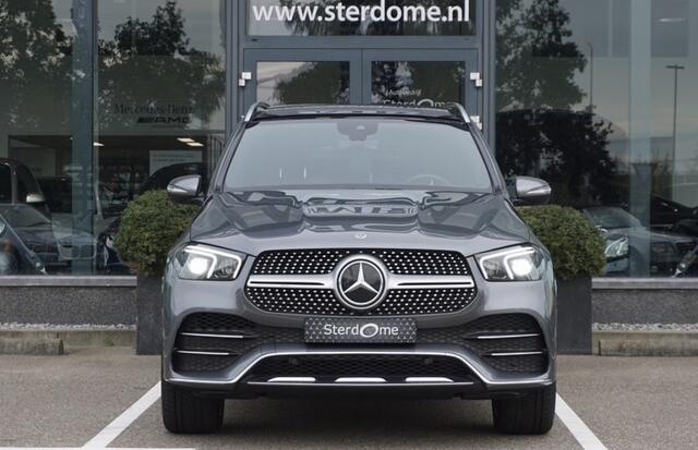 Mercedes-Benz GLE-KLASSE 400 d 4MATIC Premium V6 l 331 PK l Airmatic Luchtvering l Panormadak l MBUX l Burmerster l Wegklapbare Trekahaak l Nappa Leder l l Multispaaks velgen l Softclose l Stoelverwarming l Hout inleg l Widescreen l MBUX l