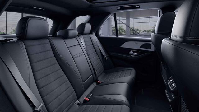 Mercedes-Benz GLE-KLASSE 350 e 4MATIC Premium Plus | Luchtvering | Burmester | Panoramadak | Trekhaak | Treeplanken | Sfeerverlichting |