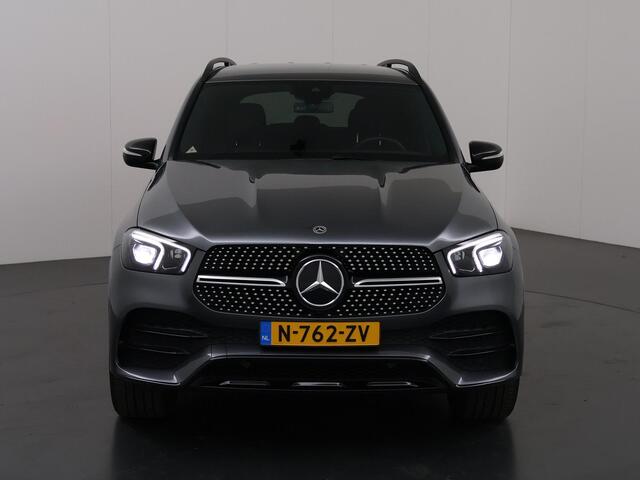 Mercedes-Benz GLE-KLASSE 350 e 4MATIC | AMG line | Night | Stoelverwarming | Parkeercamera | Elek. verstelbare stoelen | Dodehoekassistent | Sfeerverlichting |