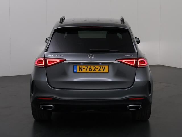 Mercedes-Benz GLE-KLASSE 350 e 4MATIC | AMG line | Night | Stoelverwarming | Parkeercamera | Elek. verstelbare stoelen | Dodehoekassistent | Sfeerverlichting |