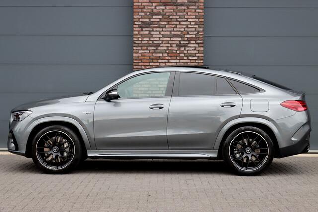 Mercedes-Benz GLE-KLASSE Coupé AMG 53 Hybrid 4MATIC+ Premium Aut9 | Facelift | Airmatic | Distronic | Panoramadak | Massage | Trekhaak | Softclose | Vlakkenverwarming | HUD | Stoelventilatie | Luchtkwaliteitspakket |