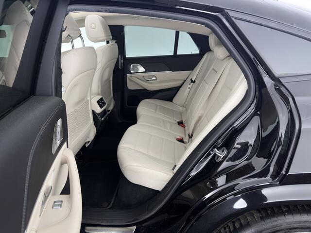 Mercedes-Benz GLE-KLASSE Coupé 350 de AMG-Sportpack Premium 4MATIC (INCL-BTW) Aut. *PANO | HEAD-UP | LUXURY-LEATHER | MULTIBEAM-LED | BURMESTER-SOUND | ADAPTIVE-CRUISE | TOP-VIEW | BLIND-SPOT | MEMORY-PACK | HEATED/VENTILATED-COMFORTSEATS | KEYLESS | DAB+ |