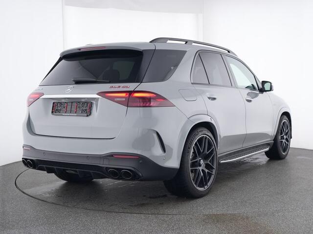 Mercedes-Benz GLE-KLASSE AMG 53 Hybrid 4MATIC+ AMG | Night Pakket | 22 Inch AMG Velgen | Distronic | Trekhaak | Panorama Schuif-Kanteldak. Inclusief 24 maanden MB Certified garantie voor Europa.