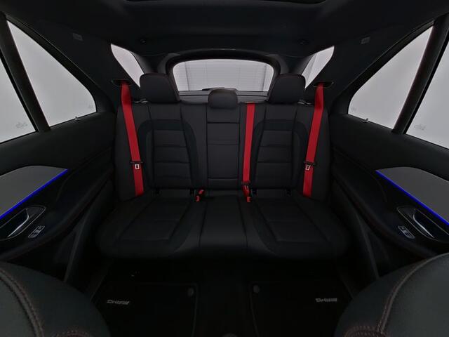 Mercedes-Benz GLE-KLASSE AMG 53 Hybrid 4MATIC+ AMG | Night Pakket | 22 Inch AMG Velgen | Distronic | Trekhaak | Panorama Schuif-Kanteldak. Inclusief 24 maanden MB Certified garantie voor Europa.