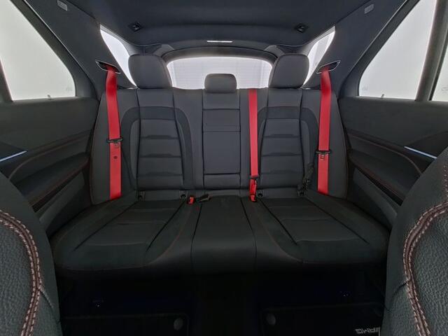 Mercedes-Benz GLE-KLASSE Mercedes-AMG 53 Hybrid 4MATIC+ AMG Line | Night Pakket | Trekhaak | 22Inch AMG Velgen | Burmester® | Panorama schuif-Kanteldak. Inclusief 24 maanden MB Certified garantie voor Europa.