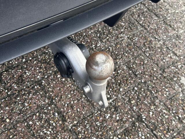 Mercedes-Benz GLE-KLASSE AMG 53 Hybrid 4MATIC+ Night Edition Premium Plus | Trekhaak | Massage | Panoramadak | Burmester 3D | Achterbank verwarming |