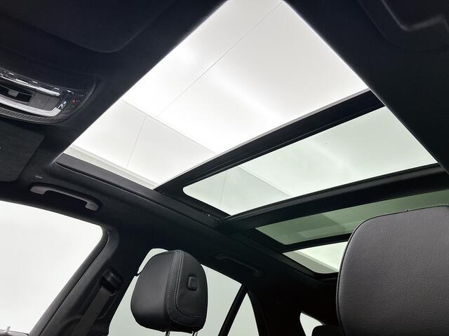 Mercedes-Benz GLE-KLASSE 400 e 4MATIC AMG Line Premium Gesmede AMG lichtmetalen velgen | Panoramadak | Navigatie | Verwarmde en gekoelde voorstoelen. Zeer veel opties | Inclusief 24 maanden MB Certified garantie voor Europa.