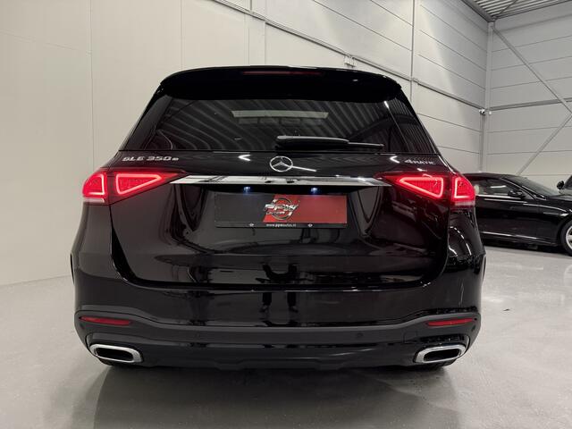 Mercedes-Benz GLE-KLASSE 350 e 4MATIC AMG BLACK PANO/LUCHTVERING/22"/HEAD-UP/BURMESTER/22"BREEDSET/SFEER/360CAMERA/NIGHT-PACK/ACC/DRIVING-ASSISTANCE/PANAMERICANA-GRILLE/OBSIDIANSCHWARZ METALLIC/1E EIGENAAR