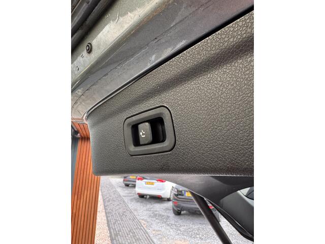 Mercedes-Benz GLE-KLASSE 450 4MATIC Premium Plus AMG Luchtvering Pano Treeplanken Navi Burmeister 22"