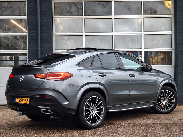 Mercedes-Benz GLE-KLASSE Coupé 350 de 4MATIC Premium | AMG Line | Panoramadak | Trekhaak | Night pakket | Burmester | Rijassistentiepakket | 360° camera | Dodehoekassistentie | Multibeam LED | Elektrische achterklep