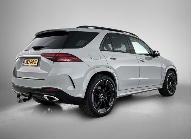 Mercedes-Benz GLE-KLASSE 400 e 4MATIC AMG Plug-In Hybride AMG Line | Night Pakket | Panoramadak | Head-up-Display | Trekhaak | AC en DC Laden | Distronic. Inclusief 24 maanden MB Certified garantie voor Europa.