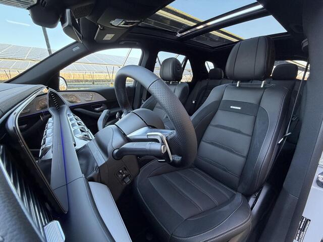 Mercedes-Benz GLE-KLASSE AMG 53 Hybrid 4MATIC+ Night Edition | Panoramadak | Burmester | Stoelverwarming/ventilatie | Trekhaak | Rijassistentiepakket | 22" kruisspaaks velgen | 360 camera | Sfeerverlichting |