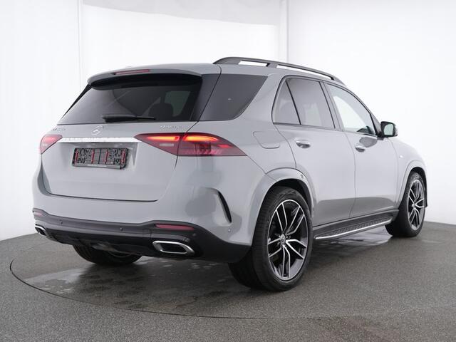 Mercedes-Benz GLE-KLASSE 400 e 4MATIC AMG Plug-In Hybride AMG Line | Night Pakket | Distronic | 22 Inch AMG Velgen | Panorama Schuif-Kanteldak | Trekhaak | Airmatic | Inclusief 24 maanden MB Certified garantie voor Europa.
