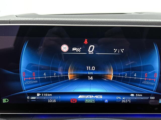 Mercedes-Benz GLE-KLASSE AMG 53 Hybrid 4MATIC+ Night Edition Premium Plus | Winterpakket | Remklauwen in rood | Sierelementen AMG carbon | Trekhaak | Verlichte treeplanken | MAGIC VISION CONTROL | Dashcam | 22 inch kruisspaaks lichtmetalen AMG-velgen |