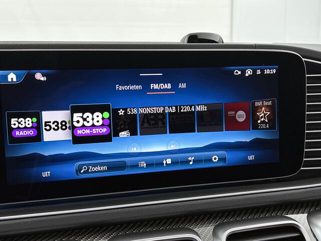 Mercedes-Benz GLE-KLASSE AMG 53 Hybrid 4MATIC+ Night Edition Premium Plus | Winterpakket | Remklauwen in rood | Sierelementen AMG carbon | Trekhaak | Verlichte treeplanken | MAGIC VISION CONTROL | Dashcam | 22 inch kruisspaaks lichtmetalen AMG-velgen |