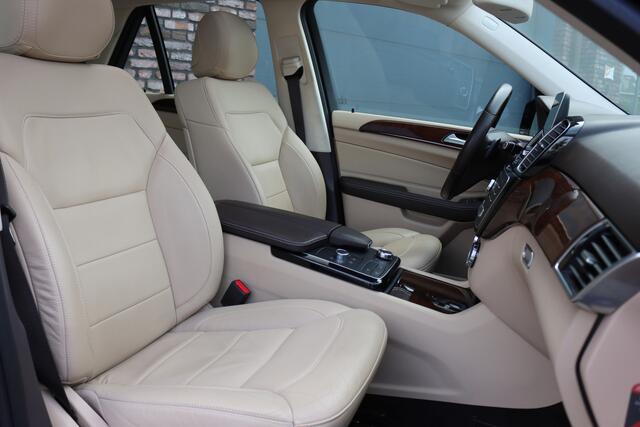 Mercedes-Benz GLE-KLASSE 400 4MATIC AMG Line | Luchtvering | Panoramadak | Trekhaak | Leder | Elek. Stoelen | Surround Camera | Sfeerverlichting | Stoelverwarming | Nightpakket |